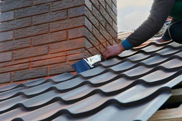 Why homeowners trust roofing companies bronx professionals