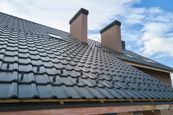 Get Your Roof Storm-Ready With This Coastal Homeowners Roofing Checklist Before Storm Season